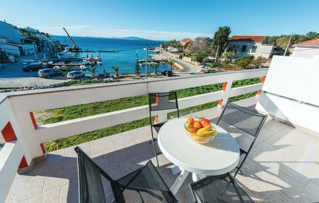 Apartmani "Palma" Лун Екстериор снимка