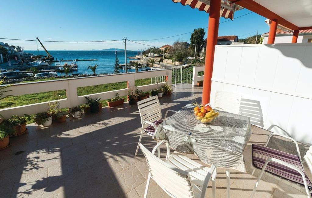 Apartmani "Palma" Лун Екстериор снимка